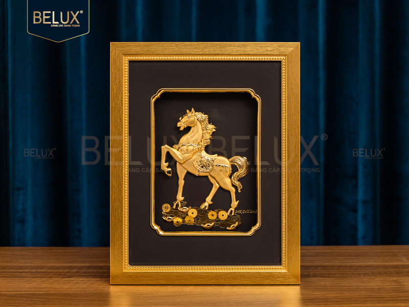 Tranh quà tặng mã đáo thành công dát vàng 24k 33x26cm